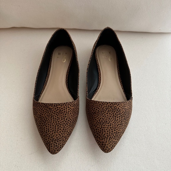 Spotted flats - Picture 1 of 4
